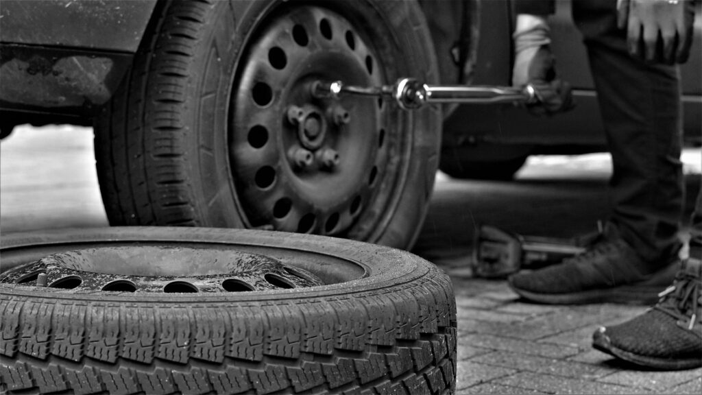 タイヤの偏摩耗８つの状態 内側 外側の減り方 原因と改善方法